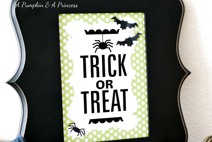 Trick or Treat Frame