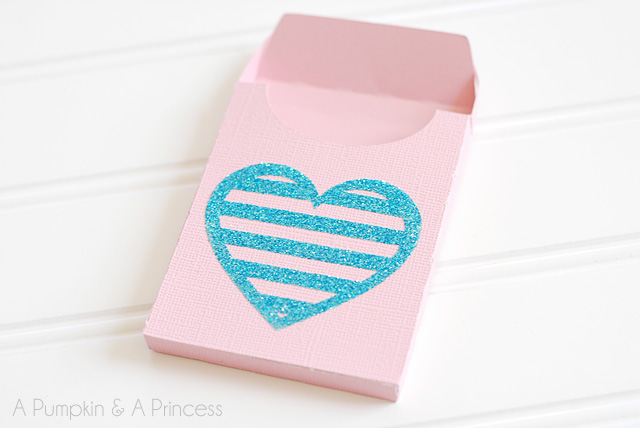 DIY Crayon Box Valentines