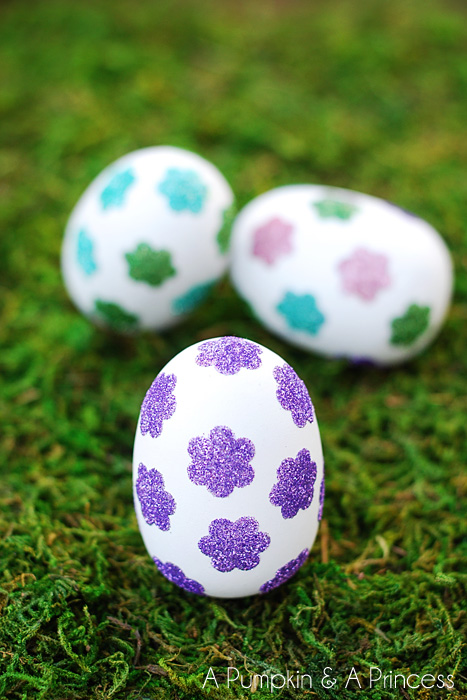 14 Creative Easter Egg Coloring Ideas- This Easter, do something a little different and try these creative Easter egg decorating ideas! There are so many fun ideas to try! | #Easter #EasterEggs #EasterEggDecorating #EasterCrafts #ACultivatedNest