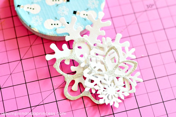 kids snowflake ornament craft
