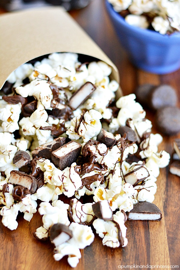 Peppermint Patty Chocolate Popcorn