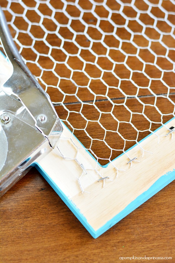 How to make a chicken wire frame