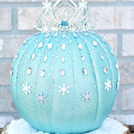 How to make a DIY Frozen Elsa Pumpkin
