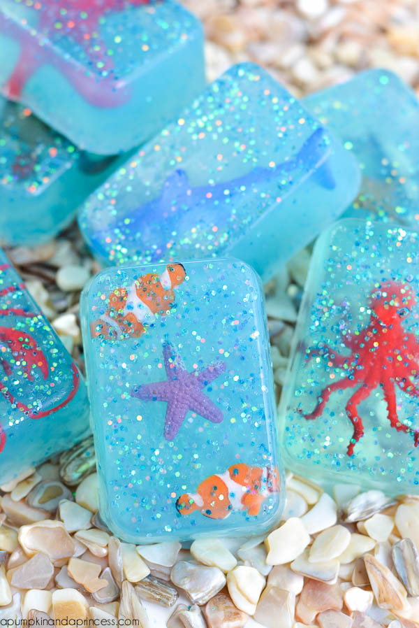 how to make Ocean Toy Soap