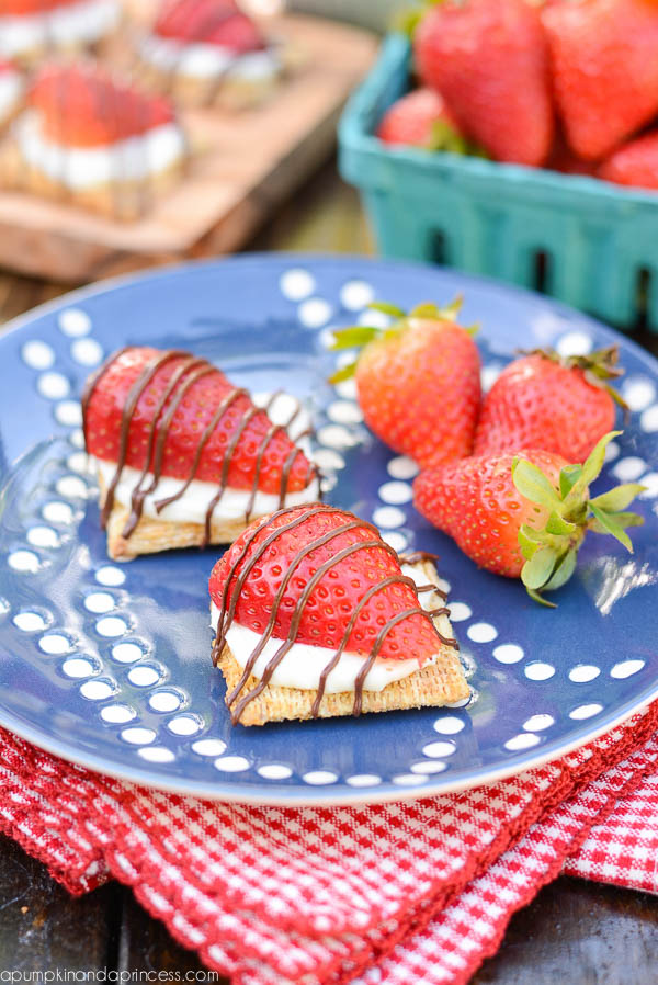 Strawberry Cheesecake Dip