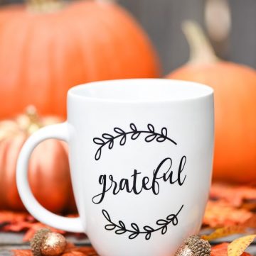 Hand lettered grateful coffee mug gift idea