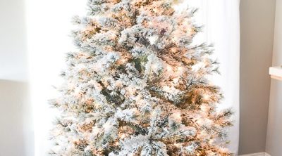 How to flock a Christmas tree – create a snow effect on your artificial tree with this easy DIY Flocking Tutorial.