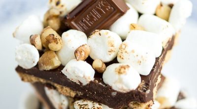 Rocky Road S’mores Bark – layers of graham crackers, chocolate, toasted marshmallows and walnuts make this delicious treat an easy recipe for parties