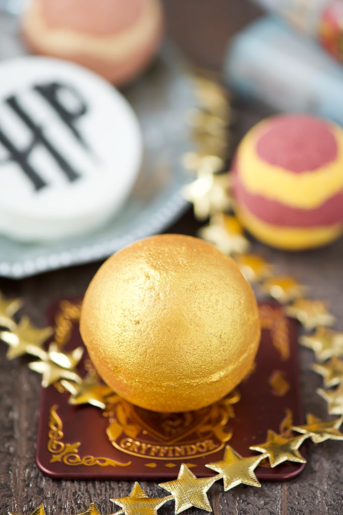 How to make a golden snitch bath bomb