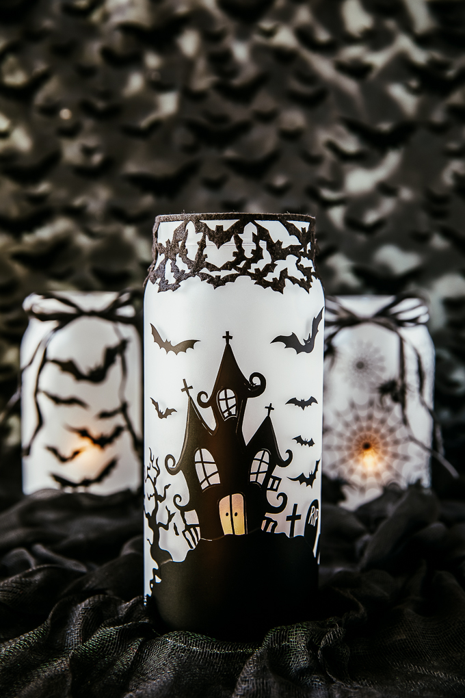 DIY Spooky glowing haunted house mason jar Halloween craft
