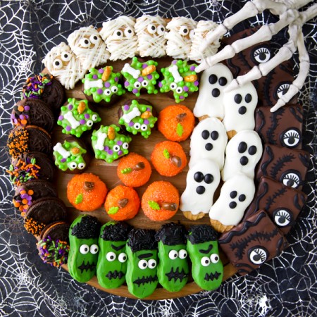 Spooky Halloween treats for a Halloween party and scary movie night