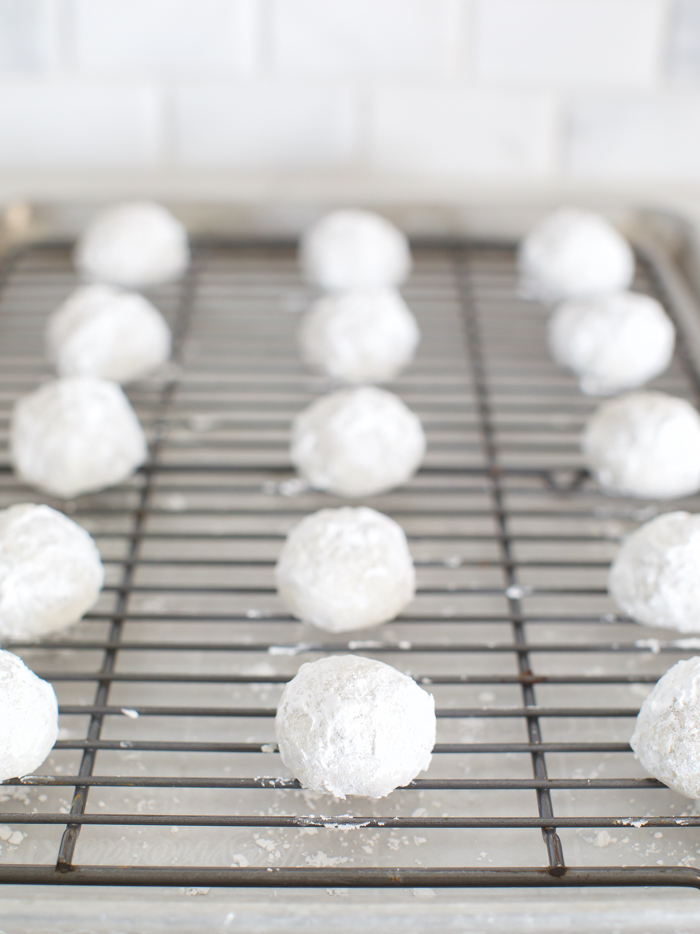 How to make snowball cookies - easy recipe