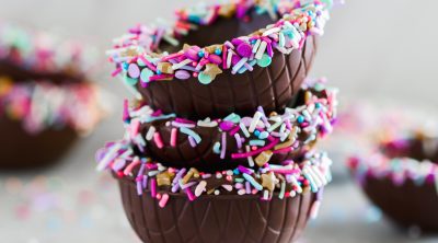 chocolate ice cream sundae bowls with sprinkles