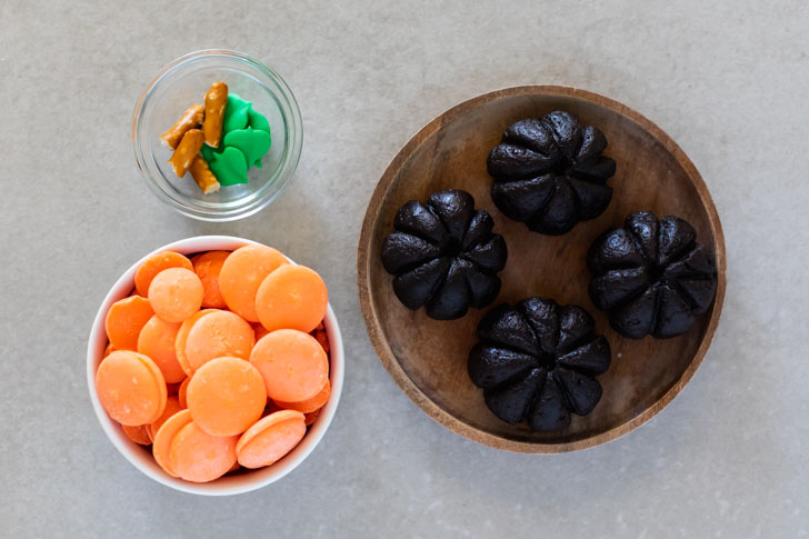 how to make pumpkin oreo balls