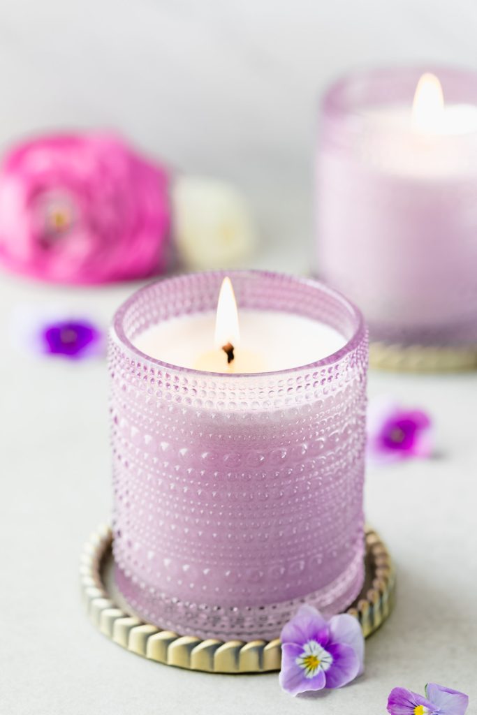 diy soy wax candle made with floral fragrance oil